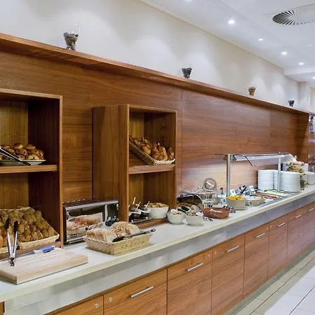 Hotel Express Centre West