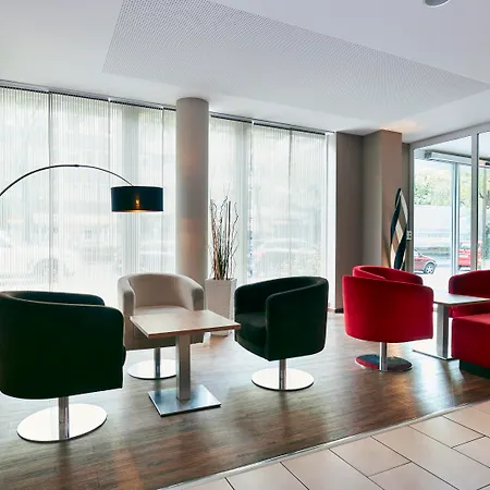 Express Centre West 3*