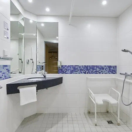 Express Centre West Hotel 3*