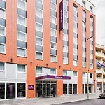 Express Centre West Otel