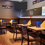 Otel Express Centre West