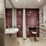 Otel Express Centre West 3*