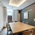 Otel Express Centre West 3*