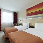 Express Centre West Otel 3*