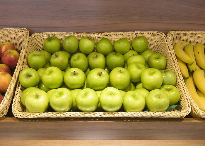 Express Centre West 3*