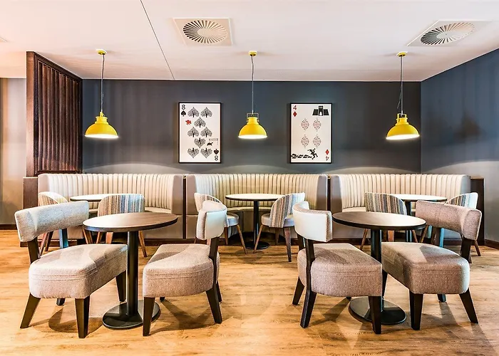 Hotell Express Centre West