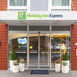 Express Centre West 酒店 3*