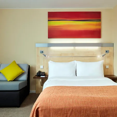 Hotell Express Centre West