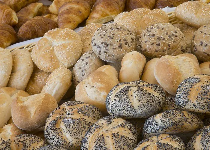 Express Centre West Hotell 3*