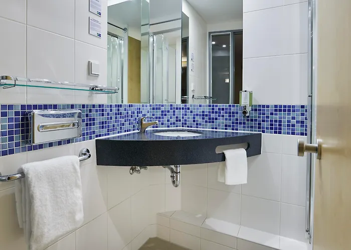 酒店 Express Centre West