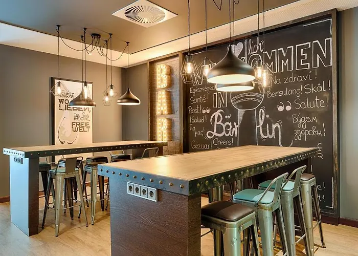 Hotell Express Centre West 3*