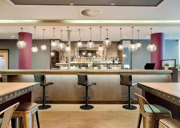 Hotell Express Centre West 3*