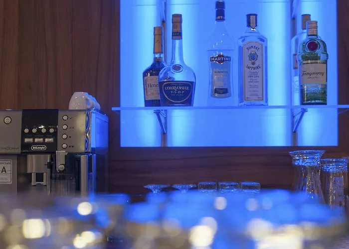 Express Centre West Hotel 3*