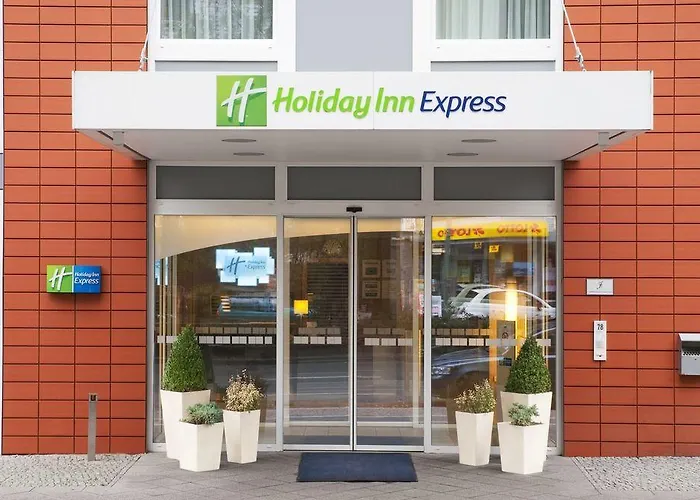 Express Centre West Hotel 3*