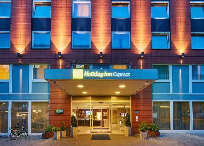 Hotel Express Centre West 3*