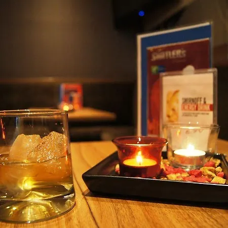 Express Centre West 호텔