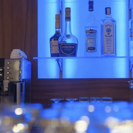 Express Centre West Hotel 3*